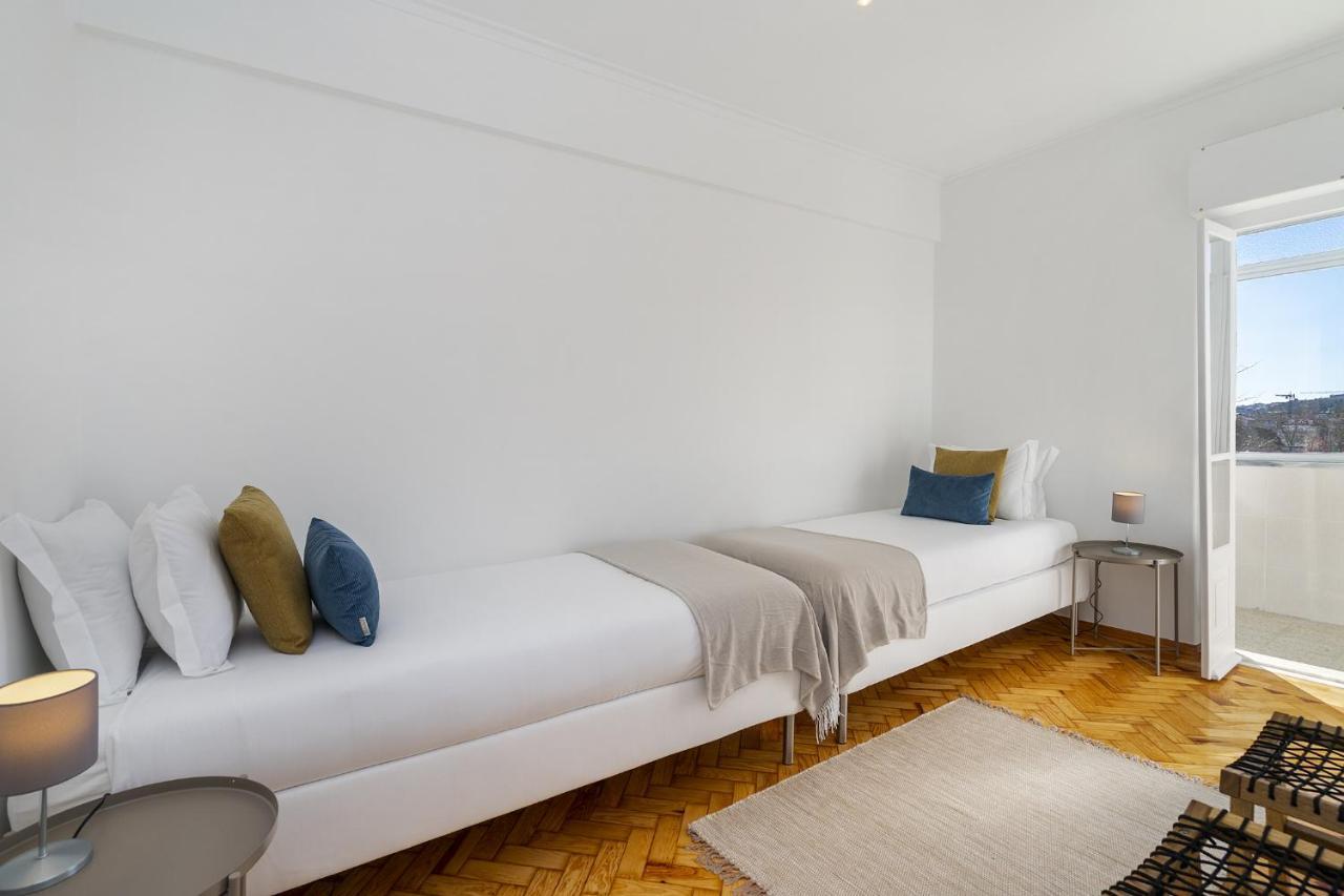 Whome Peaceful River Views In Alges Perfect For Families Algés Exterior foto