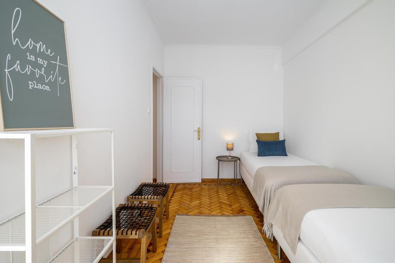 Whome Peaceful River Views In Alges Perfect For Families Algés Exterior foto